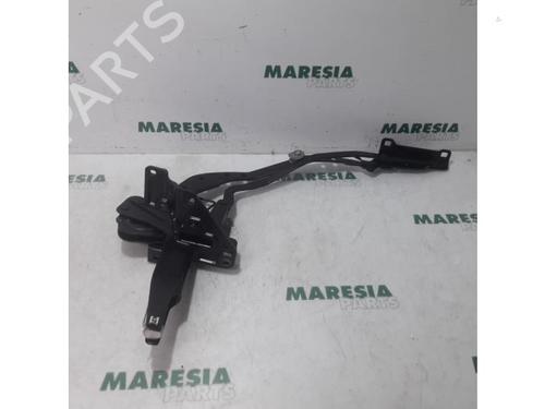 other-peugeot-207-cc-wd_-2007-2008-2009-2010-2011-2012-2013-2014-2015-31437455 main image