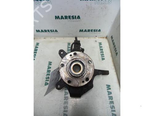 Used Left front steering knuckle Left front steering knuckle RENAULT LAGUNA II Grandtour (KG0/1_) 1.6 16V (KG0A, KG0L) (107 hp) 31485089 31485089