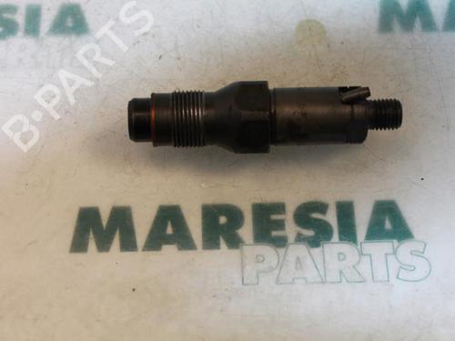 Used Injector PEUGEOT 306 Hatchback (7A, 7C, N3, N5) 1.9 D (69 hp) 31522181