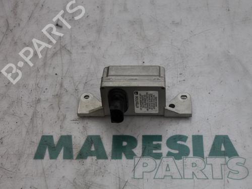 Used Electronic module RENAULT ESPACE IV (JK0/1_) 3.0 dCi (JK0J, JK0V) (177 hp) 31401805