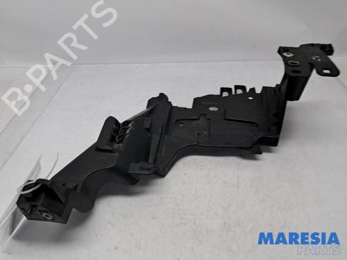 Used Support RENAULT MEGANE III Grandtour (KZ0/1) 1.2 TCe (KZ2B, KZ11) (116 hp) 31399586