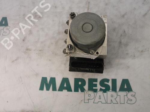 Used ABS pump RENAULT KANGOO Express (FW0/1_) 1.5 dCi 70 (FW0A, KW0V) (68 hp) 31475277