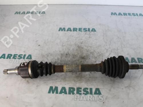 Used Left front driveshaft PEUGEOT 206 Hatchback (2A/C) 1.4 16V (88 hp) 31389235