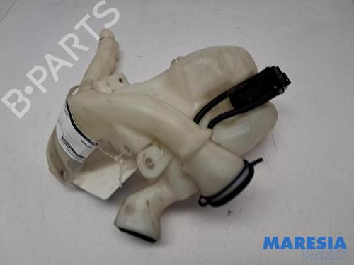 Used Windscreen washer tank PEUGEOT 208 I (CA_, CC_) 1.4 HDi (68 hp) 31525066