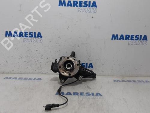 Used Right front steering knuckle RENAULT CLIO IV Grandtour (KH_) 1.5 dCi 90 (KHN3, KHN4) (90 hp) 31510332