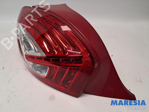 Used Left taillight PEUGEOT 208 I (CA_, CC_) 1.0 VTi (68 hp) 31398474