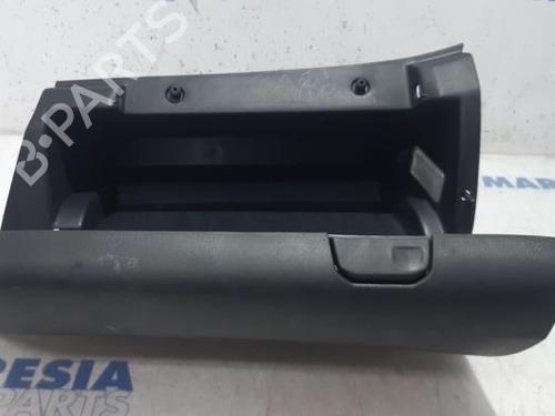 Handskerum PEUGEOT EXPERT Van (V_) 2.0 BlueHDi 180 (177 hp) 31463676