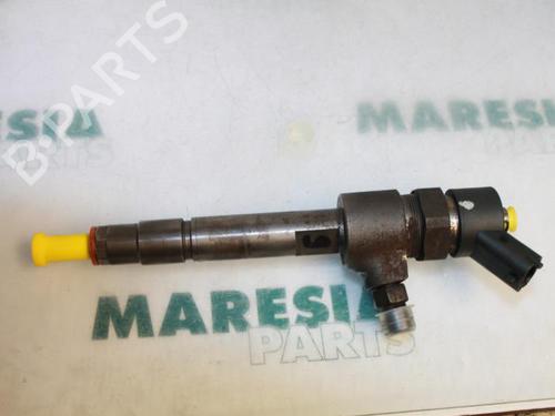 Used Injector FIAT MULTIPLA (186_) 1.9 JTD 105 (186AXB1A) (105 hp) 31462636