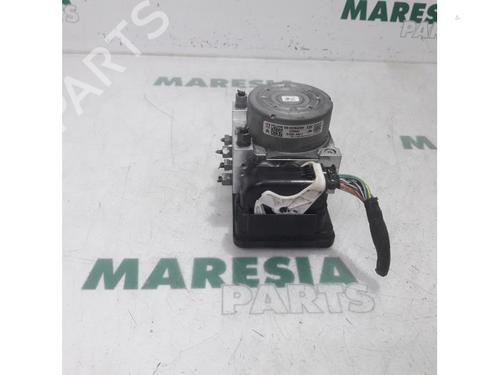 Módulo de ABS PEUGEOT 2008 I (CU_) 1.2 VTi (82 hp) 31428018