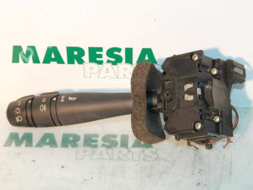 steering-column-stalk-renault-laguna-i-b56_-556_-1993-1994-1995-1996-1997-1998-1999-2000-2001-2002-31498035 main image