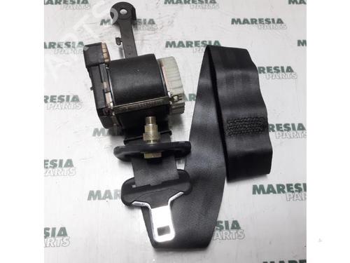Used Front right seatbelt RENAULT CLIO II (BB_, CB_) 1.4 16V (B/CB0P, BB13) (98 hp) 31484073