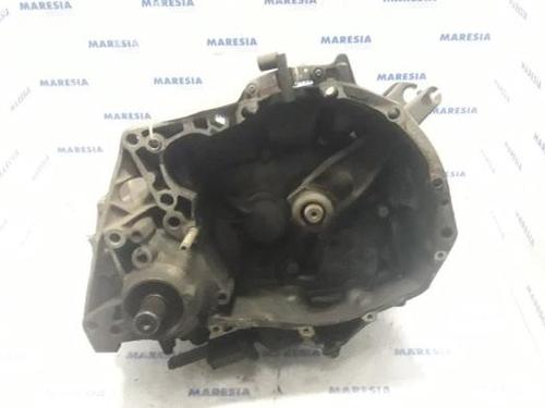 gearbox-renault-megane-i-grandtour-ka01_-1999-2000-2001-2002-2003-31434130 main image