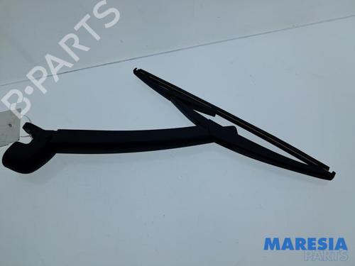 Used Rear windshield wiper arm FIAT 500 (312_) 0.9 (312AXN1A) (80 hp) 32281216