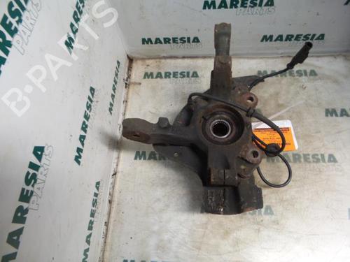 Left front steering knuckle FIAT STILO Multi Wagon (192_) 1.6 16V | BP31396409M25