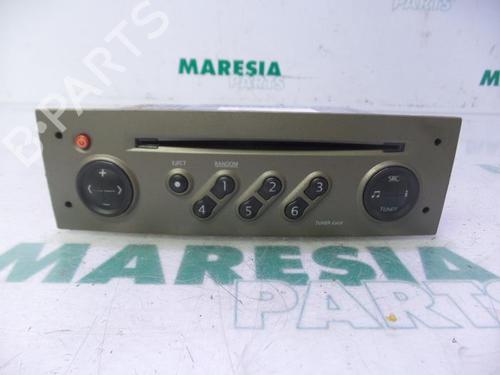 Used Radio Radio RENAULT SCÉNIC II (JM0/1_) 2.0 (JM05, JM0U, JM1N, JM1U, JM2V) (135 hp) 31393779 31393779