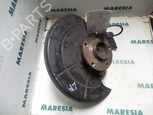 Used Left rear steering knuckle LANCIA THESIS (841_) 2.4 (841AXB1B00) (170 hp) 31389736