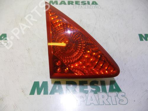 left-taillight-peugeot-3008-i-mpv-0u_-2009-2010-2011-2012-2013-2014-2015-2016-2017-31464620 main image