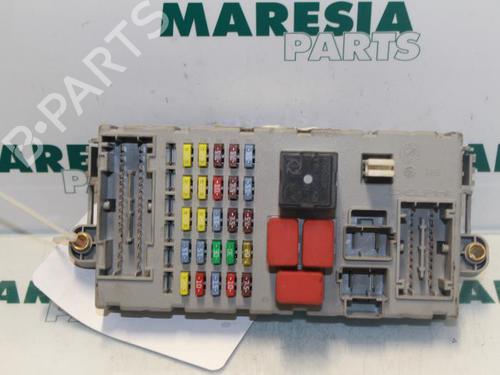 Used Fuse box FIAT CROMA (194_) 1.9 D Multijet (194AXC1B, 194AXC12) (150 hp) 31479761