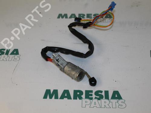 Used Ignition barrel CITROËN C5 I Break (DE_) 2.0 16V (DERFNF, DERFNC, RERFNC) (136 hp) 31411518