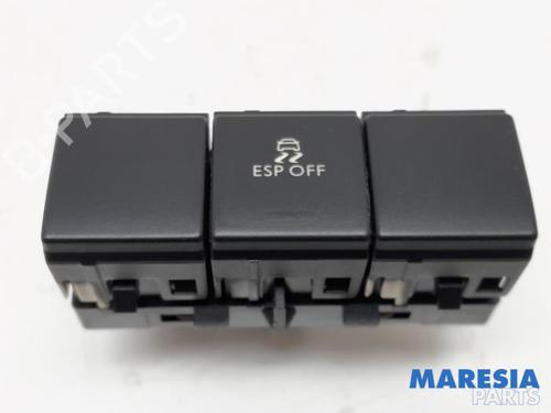 Used Switch PEUGEOT 5008 (0U_, 0E_) 1.6 HDi (110 hp) 31522720