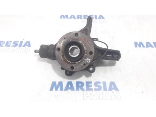 Used Right front steering knuckle Right front steering knuckle PEUGEOT 5008 (0U_, 0E_) 1.6 16V (120 hp) 31501000 31501000