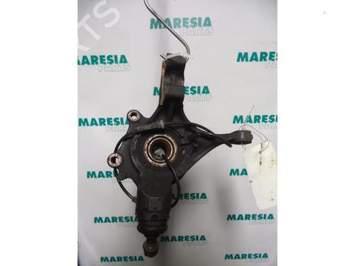 Right front steering knuckle PEUGEOT 307 (3A/C) 2.0 HDi 90 | BP31517330M26
