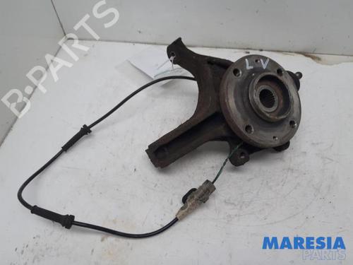 Used Left front steering knuckle PEUGEOT 307 CC (3B) 2.0 16V (140 hp) 31389134