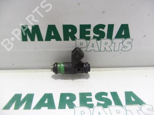 Used Injector RENAULT ESPACE III (JE0_) 2.0 (JE0A) (114 hp) 31443510