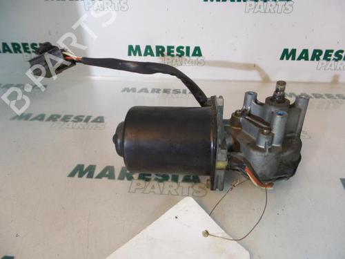 Used Front wiper motor RENAULT TWINGO I (C06_) 1.2 (C063, C064) (55 hp) 31398596