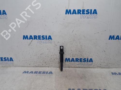 Used Ignition coil PEUGEOT 5008 (0U_, 0E_) 1.6 16V (120 hp) 31508272