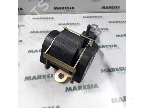 Used Rear center seatbelt RENAULT SCÉNIC II (JM0/1_) 1.5 dCi (JM1F) (86 hp) 31409709