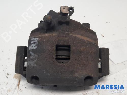 Used Right front brake caliper FIAT 500 (312_) 0.9 (312AXG1A, 312.AXG11) (86 hp) 31513649