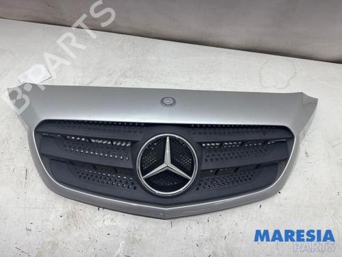 Used Grille Grille MERCEDES-BENZ CITAN Box Body/MPV (W415) 108 CDI (415.601, 415.603) (75 hp) 40516846 40516846
