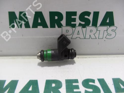 injector-renault-laguna-ii-bg01_-2001-2002-2003-2004-2005-2006-2007-31418391 main image