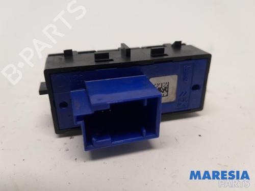 Switch PEUGEOT EXPERT Van (V_) 1.6 BlueHDi 95 | BP31528004I30