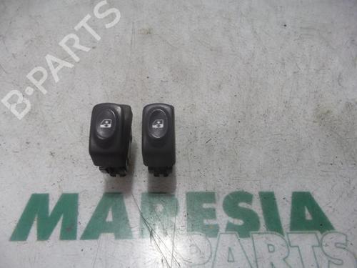 Used Switch RENAULT SCÉNIC I MPV (JA0/1_, FA0_) 2.0 16V RX4 (139 hp) 31444382
