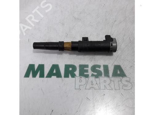Used Ignition coil RENAULT MEGANE II Estate (KM0/1_) 1.6 (113 hp) 31524144