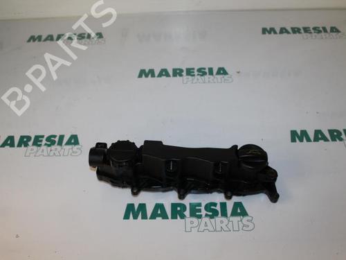 Used Valve cover PEUGEOT 407 (6D_) 1.6 HDi 110 (6D9HZC, 6D9HYC) (109 hp) 31444088