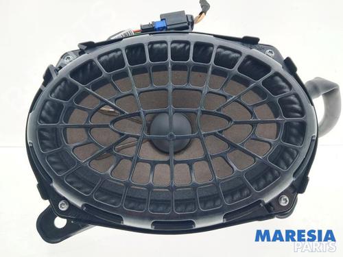 Used Electronic module Electronic module RENAULT CAPTUR II (HF_) TCe 160 (HFN1) (158 hp) 39932809 39932809