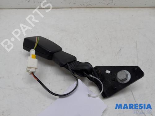 Used Seat buckle CITROËN C4 CACTUS 1.2 VTi 82 (82 hp) 31467360