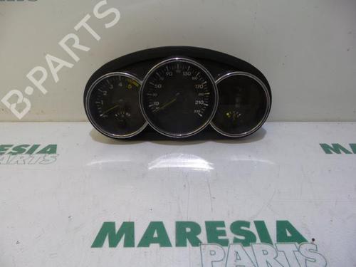 Used Instrument cluster RENAULT FLUENCE (L3_) 1.5 dCi (L30B) (106 hp) 31520112
