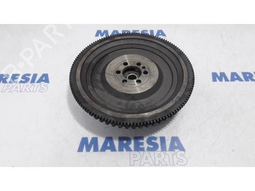 Used Flywheel RENAULT CLIO IV (BH_) 0.9 TCe 90 (BHNF, BHMA, BHMH, BHJK, BHJR) (90 hp) 31470446