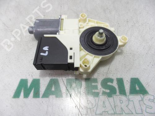 Used Rear left window mechanism RENAULT MEGANE III Grandtour (KZ0/1) 1.5 dCi (KZ09, KZ0D, KZ1G, KZ29, KZ14, KZ1W, KZ10, KZ1F,... (110 hp) 31396720