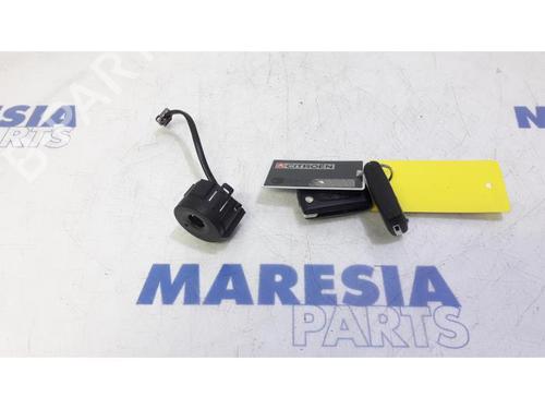 Engine control unit (ECU) CITROËN C4 Picasso I MPV (UD_) 2.0 HDi 138 | BP31403853M57 