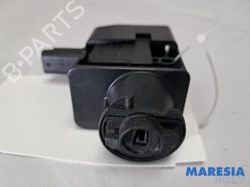 Fuel door actuator CITROËN C4 Grand Picasso II (DA_, DE_) 1.6 THP 165 | BP31395178E18