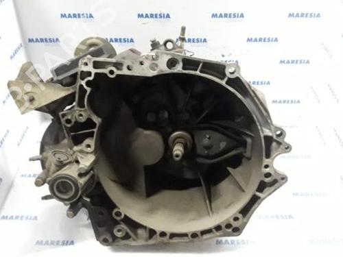 Used Gearbox CITROËN C4 I (LC_) 1.6 HDi (90 hp) 31477271