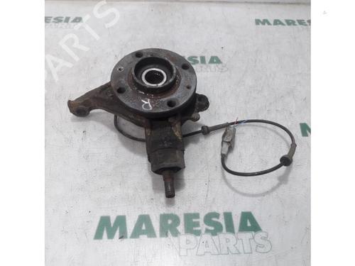 Used Right front steering knuckle CITROËN C4 Picasso I MPV (UD_) 1.6 HDi (109 hp) 31492433