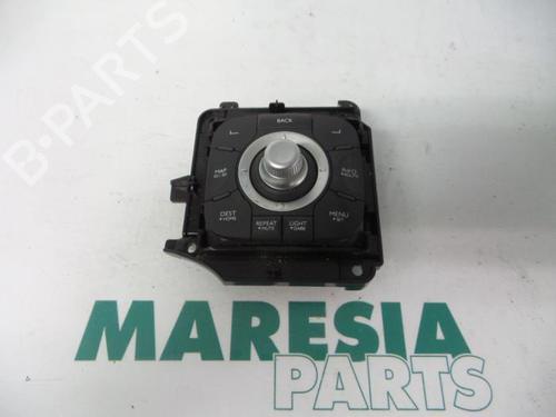 Used Switch RENAULT MEGANE III Grandtour (KZ0/1) 1.5 dCi (KZ09, KZ0D, KZ1G, KZ29, KZ14, KZ1W, KZ10, KZ1F,... (110 hp) 31479463