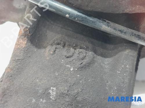 Left front steering knuckle PEUGEOT 5008 (0U_, 0E_) 1.6 16V | BP31412067M25