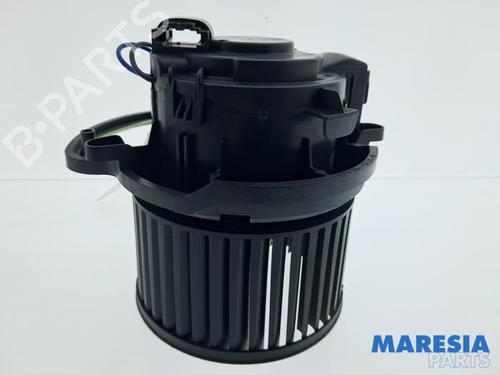 Used Heater blower motor Heater blower motor RENAULT MEGANE IV Hatchback (B9A/M/N_) 1.6 TCe 205 (B9MV) (205 hp) 36420600 36420600